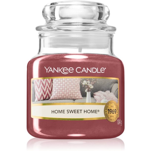 Yankee Candle Home Sweet Home ароматна свещ Classic голяма 104 гр.