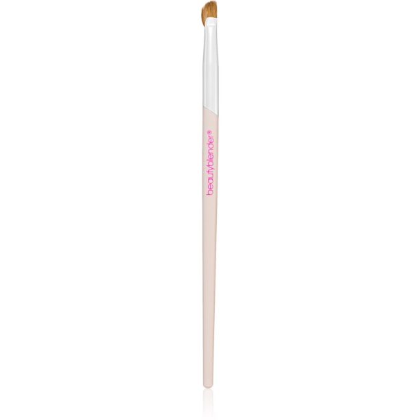 beautyblender® Wing Man Curved Eye Liner Brush четка за очна линия бр.