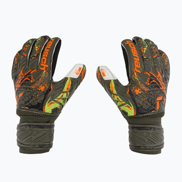 Reusch Attrakt Grip вратарски ръкавици зелени 5370018-5556