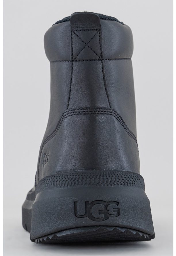 Кожени боти UGG