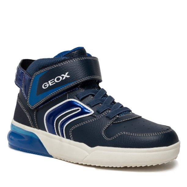 Сникърси Geox