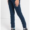 Guess - Дънки по тялото с 5 джоба GUESS JEANS