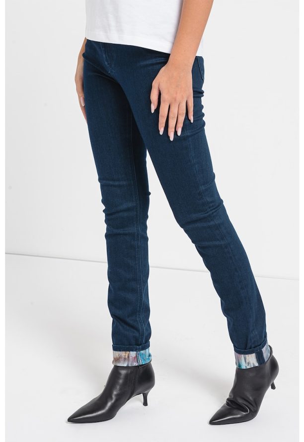 Guess - Дънки по тялото с 5 джоба GUESS JEANS