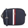 Дамска чанта Tommy Hilfiger в Тъмносин цвят