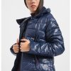 Зимно капитонирано яке с пухена вата Helly Hansen