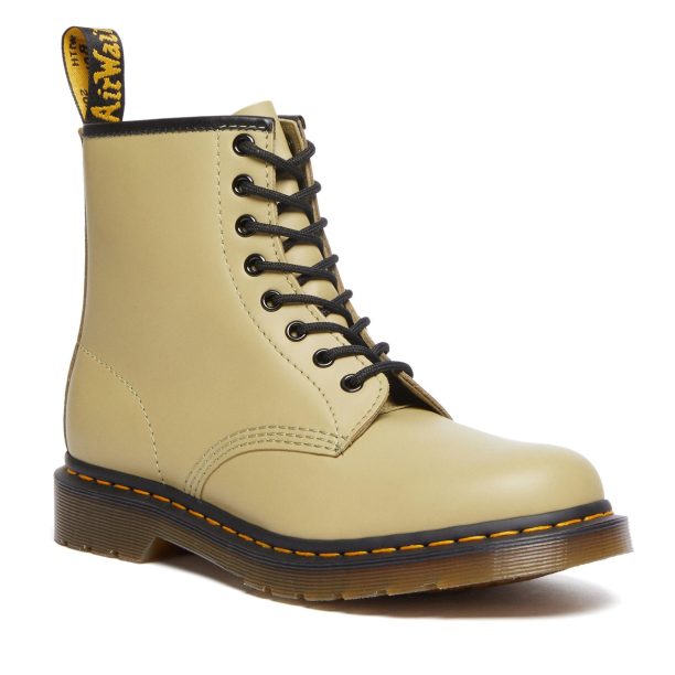 Кубинки Dr. Martens в Бежов цвят