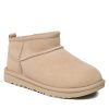 Обувки Ugg в Бежов цвят