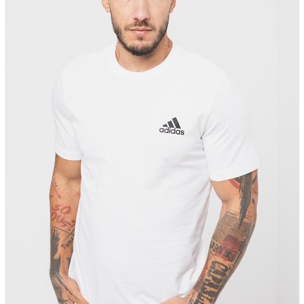 Памучна тениска Tiro Wordmark с щампа adidas Sportswear