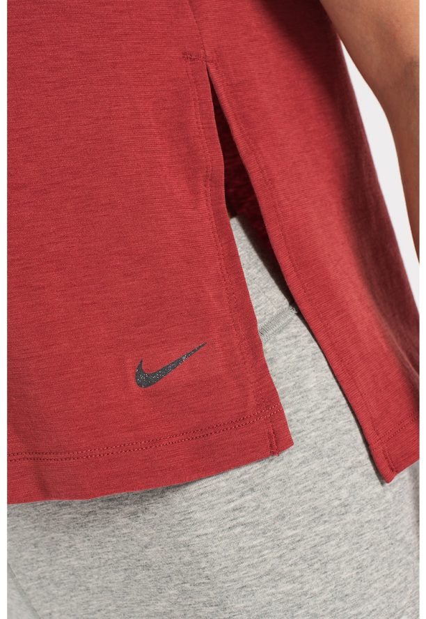 Спортна тениска с Dri-Fit Nike