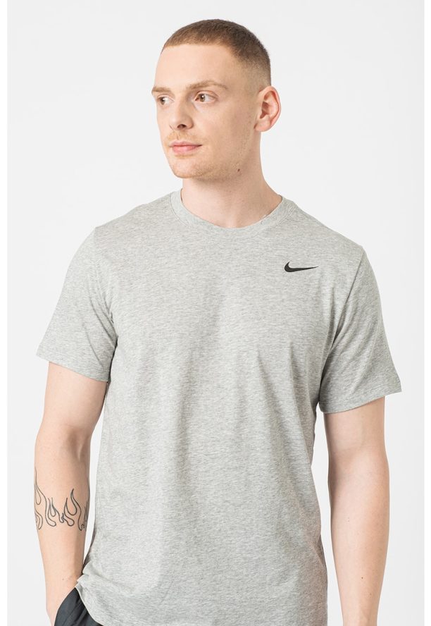 Фитнес тениска с овално деколте и Dri-FIT Nike