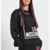 Суитшърт с овално деколте и логоь Love Moschino