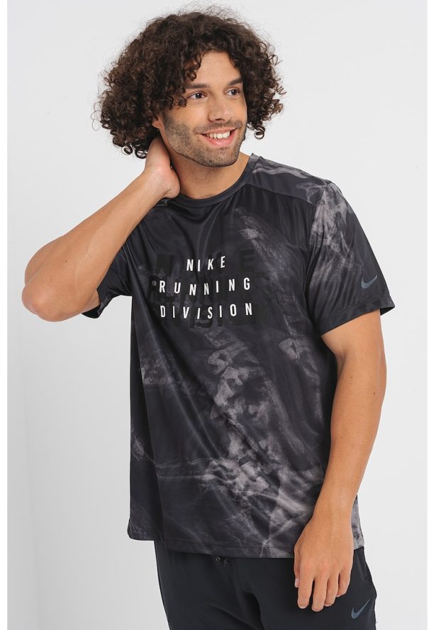 Тениска за бягане Run Division Rise 365 с Dri-FIT Nike