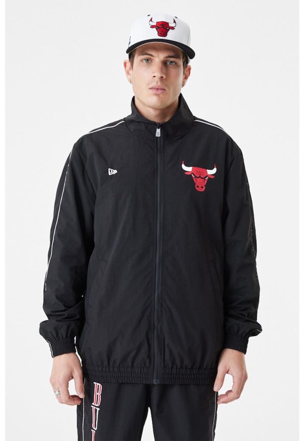 Яке Chicago Bulls с цип New Era