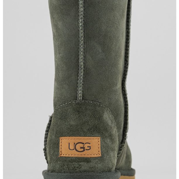 Велурени боти Classic Short II UGG