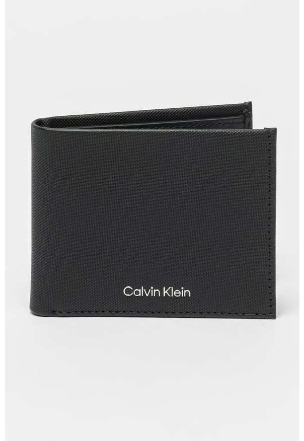 Кожен портфейл с метално лого CALVIN KLEIN