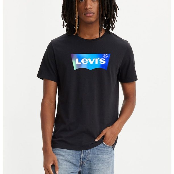 Тениска с овално деколте и джоб Levis