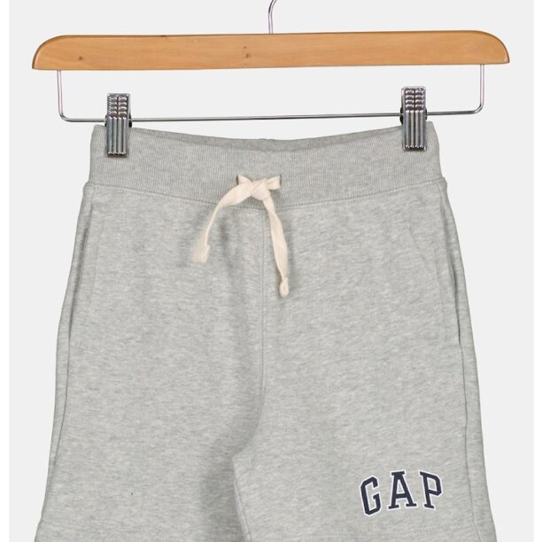 Къс панталон с връзка GAP