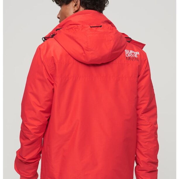 Зимно яке Mountain Windcheater SUPERDRY