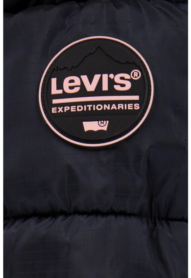 Зимно яке с качулка и лого Levis