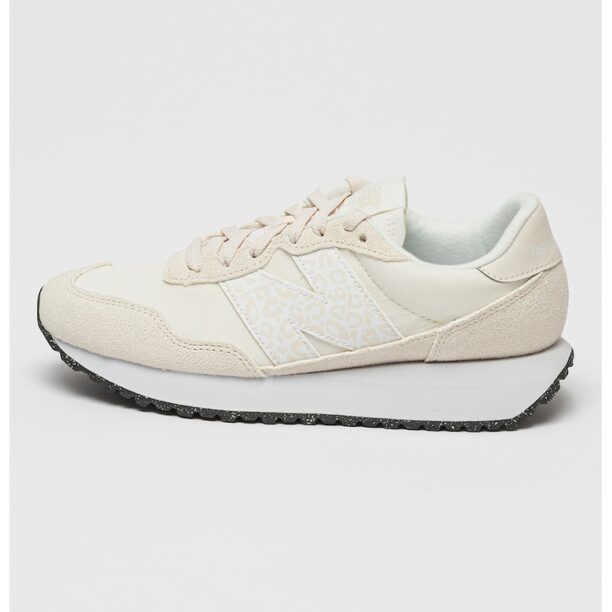 Спортни обувки 237 с велур New Balance