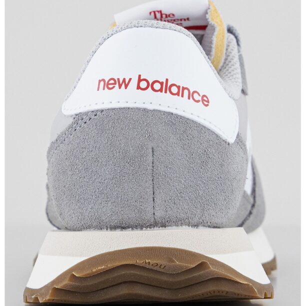 Спортни обувки 237 с велур New Balance