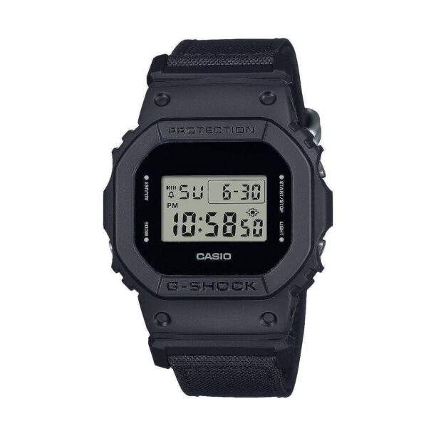 Часовник Casio G-SHOCK  DW-5600BCE-1ER ниска цена