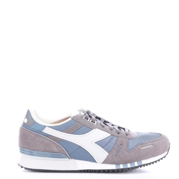 Маратонки DIADORA