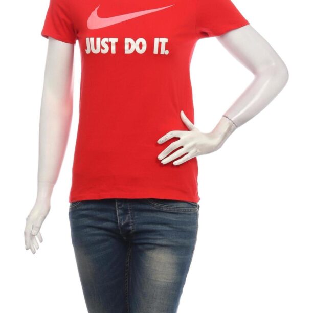 Тениска с щампа NIKE