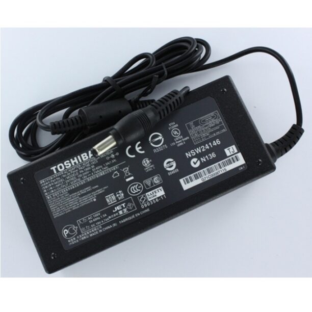 Захранване (оригинално) за лаптопи Toshiba 19V/4.74A/90W