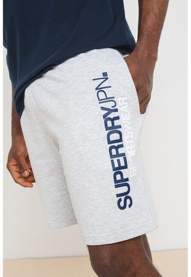 Къс панталон с лого SUPERDRY