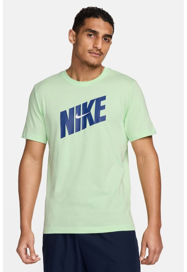 Спортна тениска с Dri-FIT и лого Nike