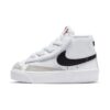 Спортни обувки Blazer Mid 77 Nike