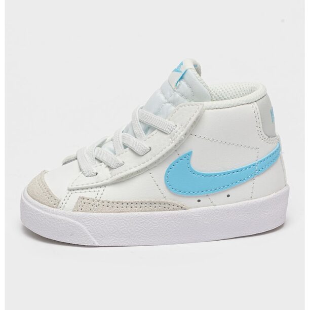 Спортни обувки Blazer Mid 77 Nike