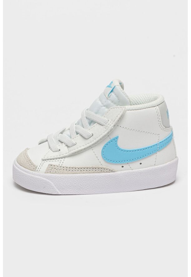 Спортни обувки Blazer Mid 77 Nike