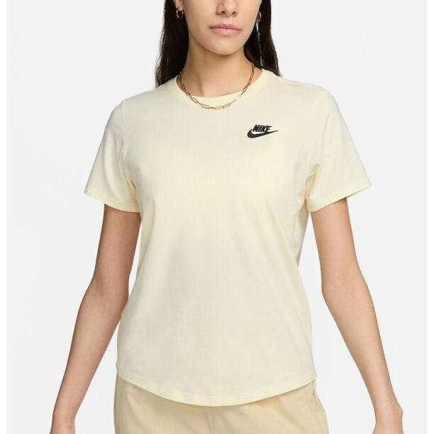 Тениска Sportswear Club Essentials с овално деколте Nike