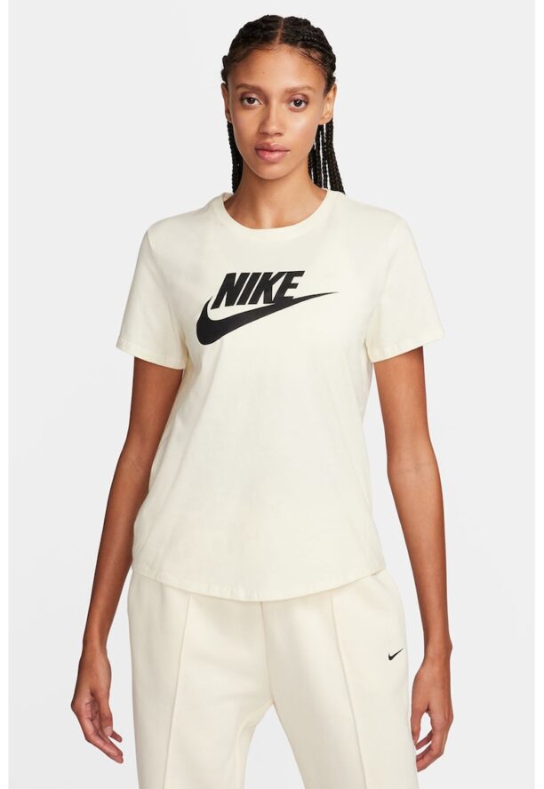 Тениска Sportswear Essentials с лого Nike