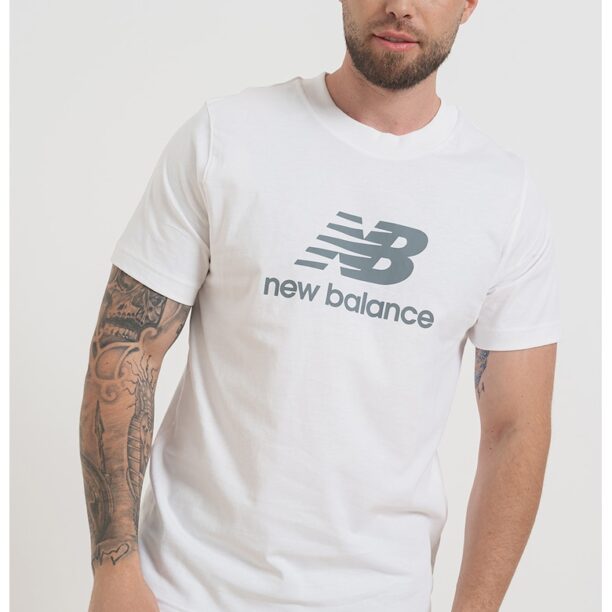 Тениска с овално деколте и лого New Balance