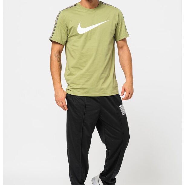 Тениска Sportswear Repeat с овално деколте - DX2032-011 21150 Nike