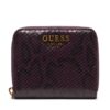 Малък дамски портфейл Guess на ниска цена