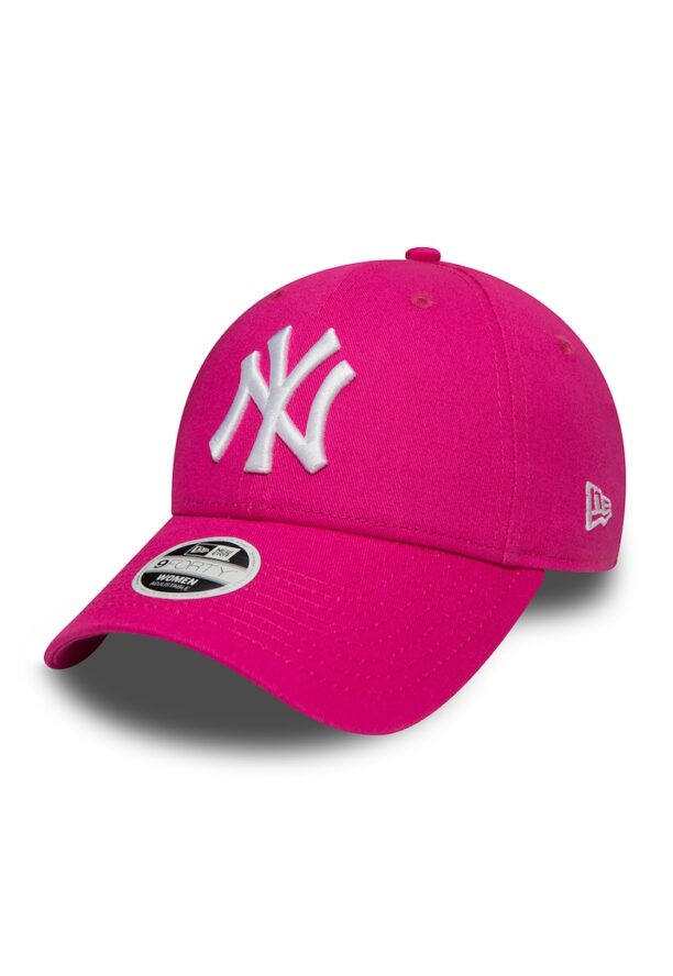 Регулируема шапка NY Yankees с извита периферия New Era