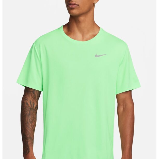 Тениска за бягане UV Miler с Dri-FIT Nike