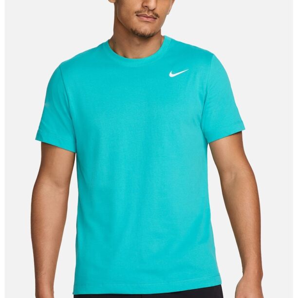 Фитнес тениска с овално деколте и Dri-FIT Nike