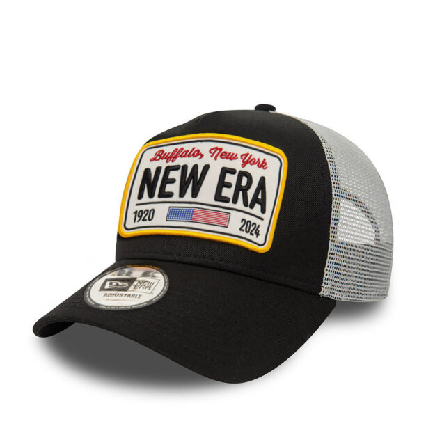 Шапка с козирка New Era на ниска цена