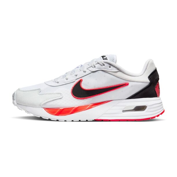 Спортни обувки Air Max Solo с мрежести зони Nike