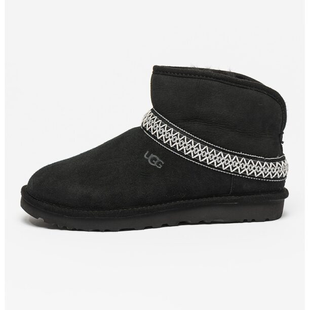 Велурени боти Classic Mini Crescent UGG