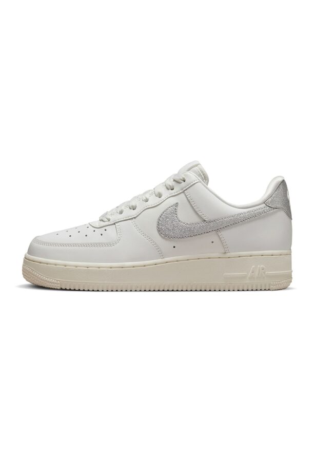 Спортни обувки Air Force 1 с бляскаво лого Nike