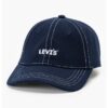 Шапка с лого Levis