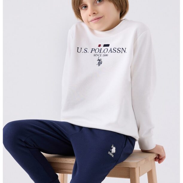 Спортен екип с лого US Polo Assn